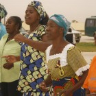 575920_547286215312209_61043682_n